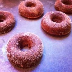 Baked Applesauce Donuts / Mom's Kitchen handbook