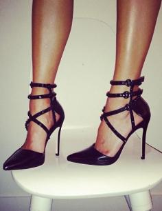 In love with these heels ♥