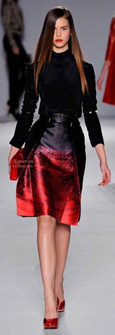 Aigner Fall Winter 2014-15 RTW Two of my favorite colors and it's fresh and fierce. How I hope to dress one day :) Whenever I can afford it.