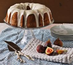 Bourbon Vanilla Fig Bundt Cake | Betsylife.com