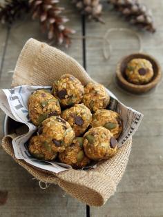 Pumpkin Spice Chocolate Chip Bites.