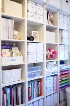 How to create a dream craft room with thrifty finds! Tons of amazing organizing ideas in this post! Via Design Eur Life