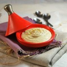 creamy homemade hummus