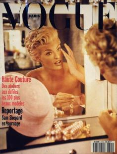Linda Evangelista en couverture du numéro de mars 1991de Vogue Parishttp://www.vogue.fr/thevoguelist/linda-evangelista/47