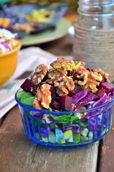 {NEW} Simple Walnut Beet Detox Salad #glutenfree #vegan