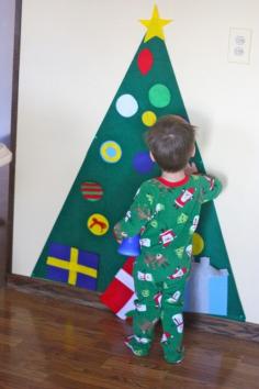 Felt Christmas Tree toddlers/preschoolers and decorate over and over.  Love this, even my school age kids would like it!