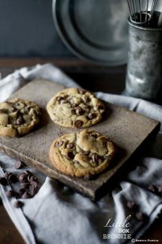 Chewy, soft Chocolate Chip Cookies ~Little Box Brownie