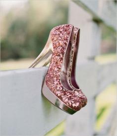 pink sparkly wedding shoes #girly #pink For guide + advice on lifestyle, visit www.thatdiary.com