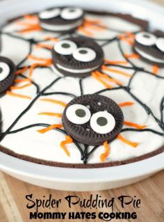 Spider Pudding Pie I Mommy Hates Cooking #TruMooHalloween #CleverGirls