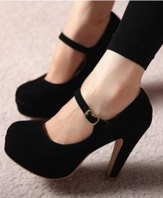 I always wan a pair of pretty n comfortable black pumps