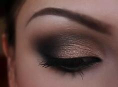 2. Neutral Colors for Brown Eyes, and other tips for brown eyes