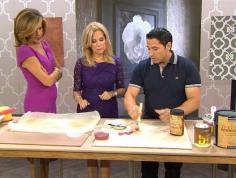 
                        
                            “I Love Modern Masters Glaze!” And with that, HGTV & Today Show Design Expert Frank Fontana showcases both our Tintable Glaze and Texture Effects to help create amazing walls on Today’s Kathie Lee and Hoda show.
                        
                    