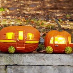 
                        
                            Halloween Car and Camper Pumpkins. How cute is this?!!
                        
                    