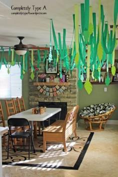 
                        
                            love this jungle-leaf ceiling decoration! Could use for a Minimoy birthday party (arthur and the invisibles theme) to make you feel like you are in the grass.
                        
                    