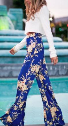 
                        
                            Palazzos. How glad I am that theyre back in fashion- :) #fashion #beautiful #pretty Please follow / repin my pinterest. Also visit my blog fashionblogdirect...
                        
                    