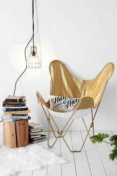
                        
                            gold folding chair
                        
                    