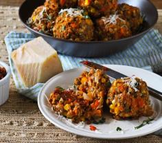 
                        
                            Vegetarian lentil "meat" balls. Healthy and hearty! | Betsylife.com #meatlessmonday
                        
                    