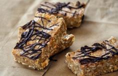 NINE HEALTHY HOMEMADE PROTEIN BAR RECIPES - save money by making your own healthy protein bars! With all of the nutrients and none of the junk, these DIY recipes make the perfect post-workout snack.