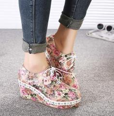 
                        
                            Adorable Floral Design Wedge Lace up Platform Shoes
                        
                    