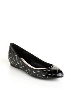 
                        
                            Delman Cache Leather Flats Black
                        
                    