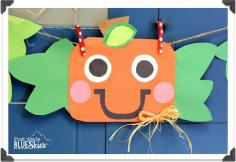 First Grade Blue Skies: Spookley the Square Pumpkin Craft {and Spiders Close Read}