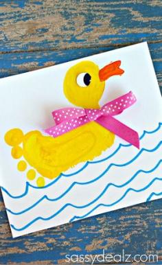 
                        
                            Cute Footprint Duck Craft for Kids - A rubber ducky floating on water! #preschool #kidscrafts #efl (repinned by Super Simple Songs)
                        
                    