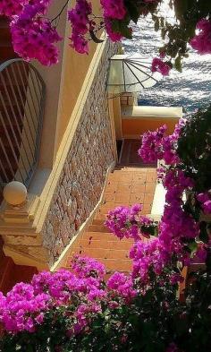 
                        
                            Stairs to the sea in Nice, France
                        
                    