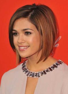 A longer bob with beautiful highlights on a brunette base.