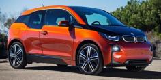 
                        
                            The BMW i3’s quirky, design-forward shape, stubby proportions and save-the-world powertrain put it a world apart from any previous BMW.
                        
                    