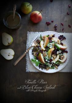 
                        
                            Forelle Pear and Blue Cheese Salad with Maple Vinaigrette | @Taste Love & Nourish |  #pear #bluecheese #salad
                        
                    