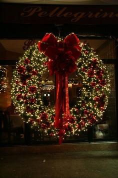 
                    
                        Christmas Wreath
                    
                