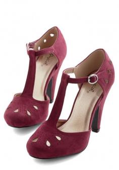 
                    
                        Heel in Burgundy
                    
                