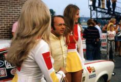 
                    
                        Bill Jenkins flanked by Linda Vaughn and unknown Hurstette after a Pro Stock win in 1972
                    
                