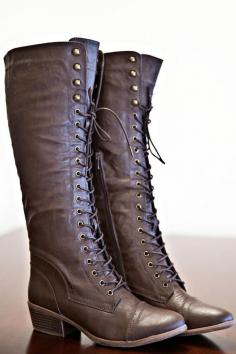 
                        
                            Richmond Lace-up Boots-Brown
                        
                    