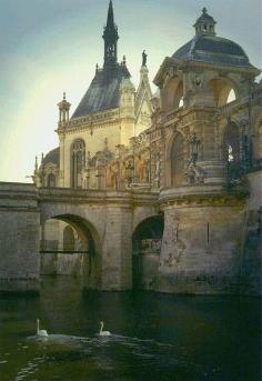 
                    
                        Château de Chantilly, Picardie, France
                    
                