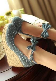 
                    
                        I could even wear these shoes.  Love them. cute blue polka dot wedges #summertime #shoes
                    
                