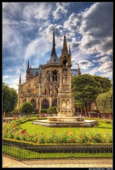
                    
                        Paris, Notre Dame
                    
                