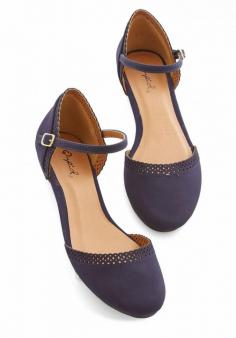 
                    
                        Cute Across Campus Flat. Whether you're headed to the quad or the classroom, you're flaunting these fab navy flats! #blue #modcloth
                    
                