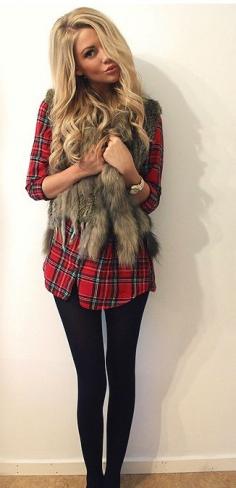 
                    
                        Never thought of wearing a plaid under my fur vest. Definitely a style I will be wearing this fall/winter!
                    
                