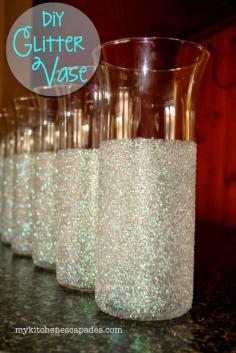 
                    
                        DIY Glitter Vase - My Kitchen Escapades
                    
                