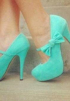 The perfect high heels, enough to make me feel like a Princess #gojane #bow #mint #heels #sexy #knot #maryjane #spring #style #fashion