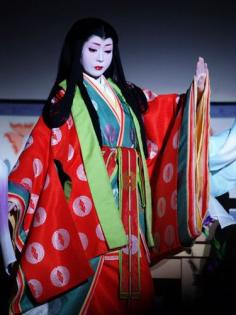 
                    
                        For women to be considered beautiful during the Heian period, women used a heavy rice powder to paint their faces and necks white and drew red rose-bud lips over their natural lip lines. Women shaved their eyebrows preferring to draw on their brows and they painted their teeth black because it was more attractive than having yellow teeth.
                    
                