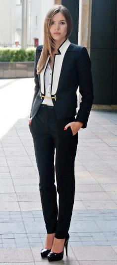 
                    
                        Androgynous Chic
                    
                