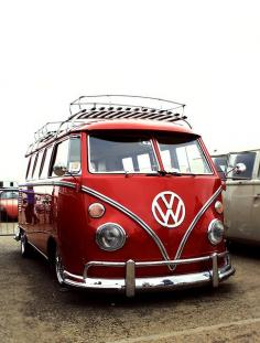 
                    
                        Okay, a confession; i would actually love to have a vw bus so it gets to be called a dreamcar this time
                    
                