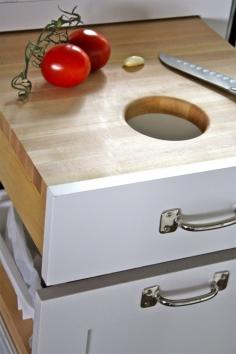 
                    
                        DIY Cutting board with a trash hole for the trimmings unwanted. I will need this in my future house
                    
                