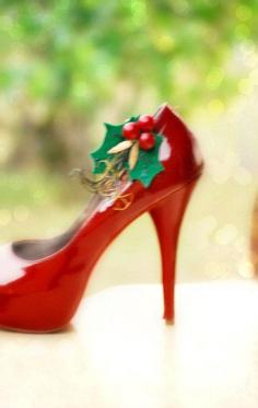 
                    
                        Merry Christmas Shoe Lovers.
                    
                