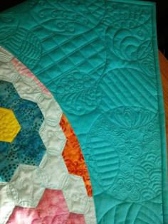 
                    
                        Happy Days Quilting: Flower Ball quilt
                    
                