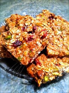 
                    
                        Healthy Protein Bars 1.5 cup of oats 4 scoops whey protein powder 1/2 tsp cinnamon 2 egg whites 1/3 cup unsweetened applesauce 1/4 cup pistachios 1/4 cup raisins 2 tbsp peanut butter 325F for 30min
                    
                