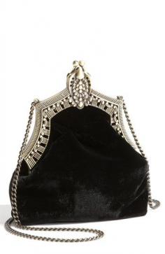 
                    
                        House of Harlow 1960 'Rey' Velvet Pouch. Love this!! I repined this from shop.nordstrom.co...
                    
                