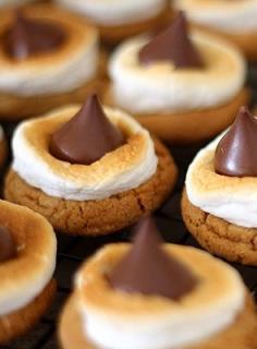 
                    
                        S'mores Blossom Cookie
                    
                